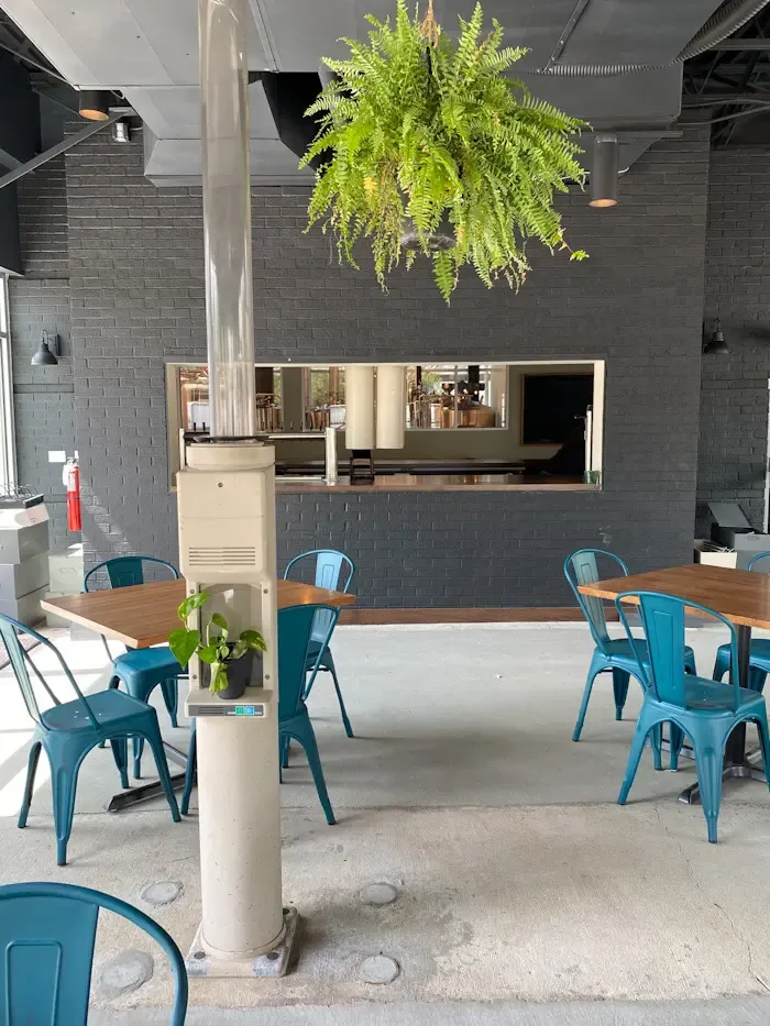 Vaulted Oak Brewing interior shot