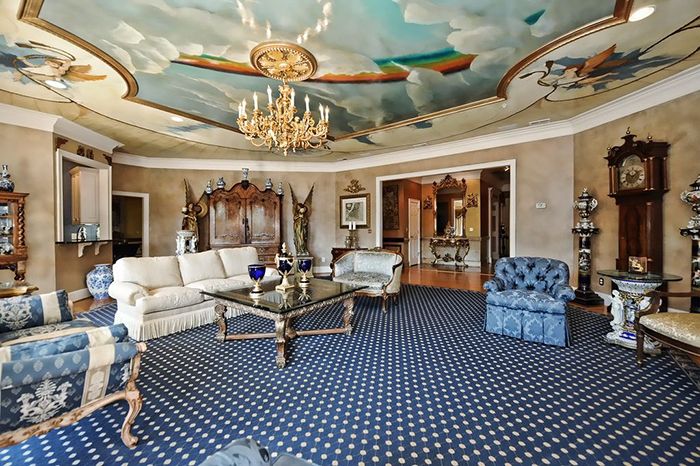 living-room-myers-park-condo-ceilings-for-sale