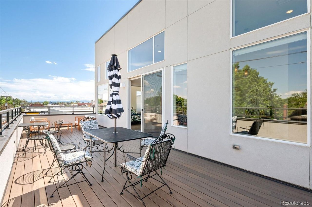 1616 S Broadway #309 patio