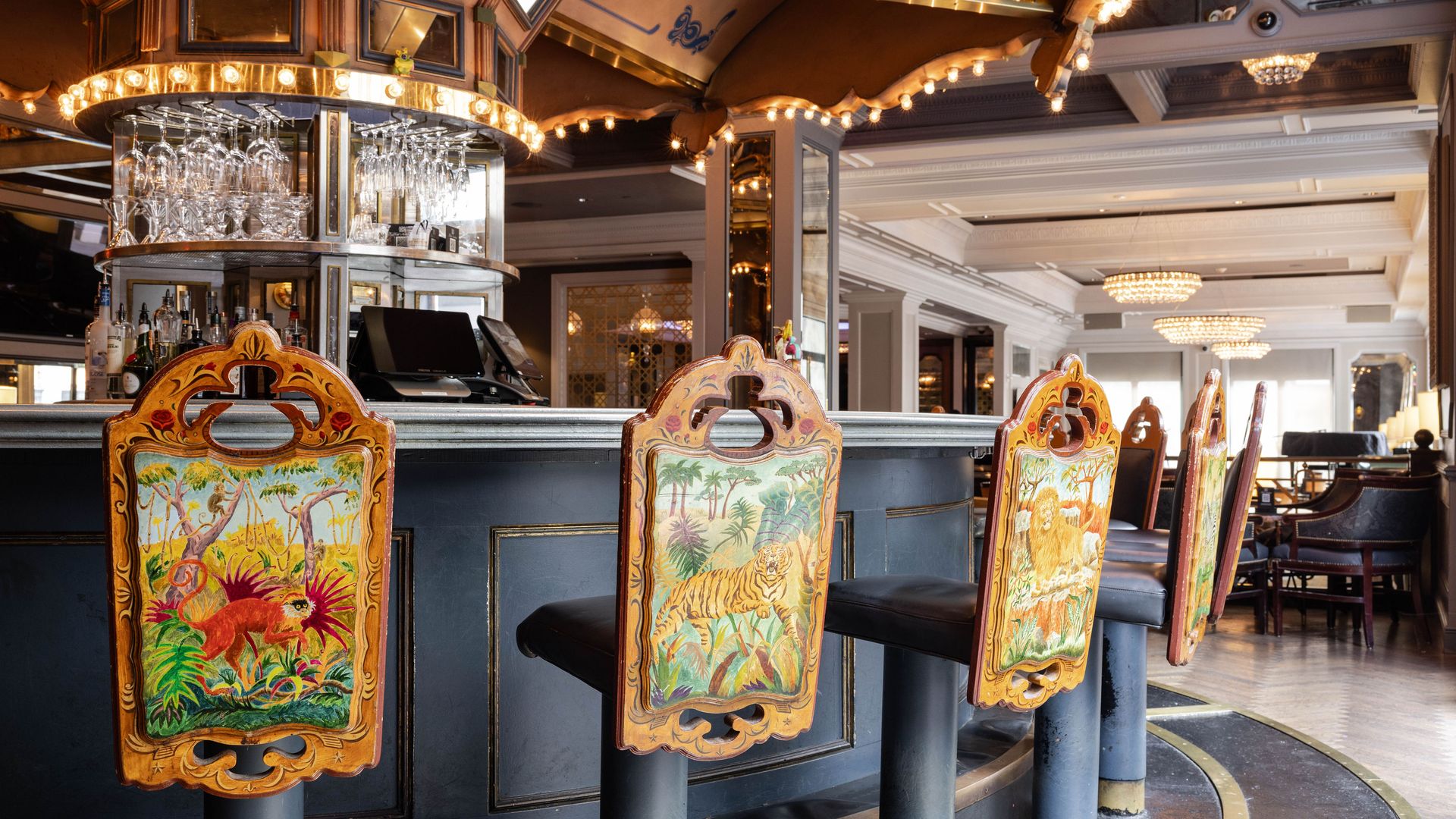 French Quarter's iconic Carousel Bar turns 75 - Axios New Orleans