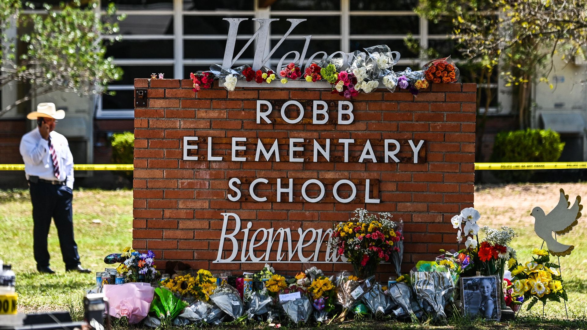 Memorial in front of Robb Elementary School