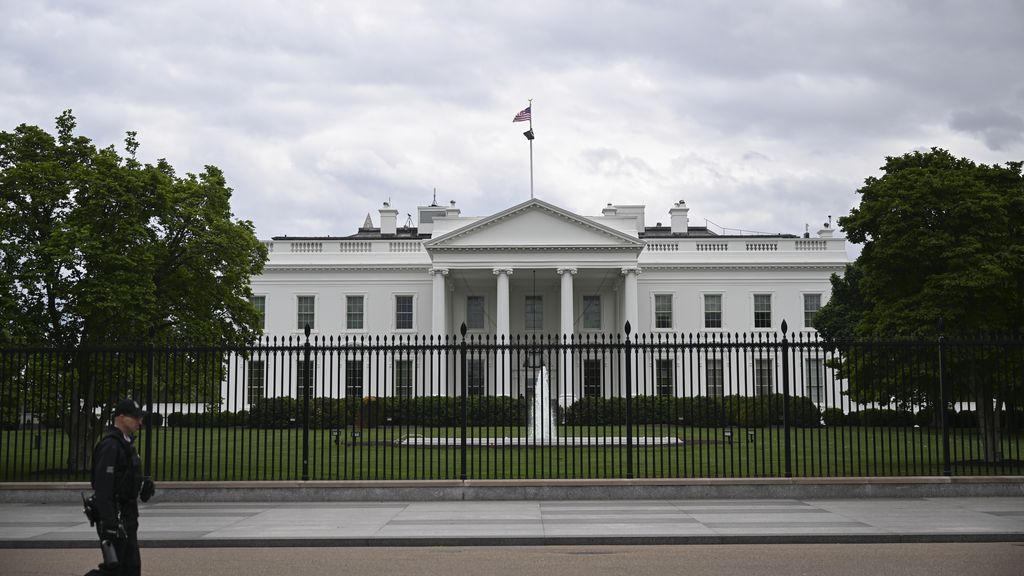 Top AI CEOs will meet at White House