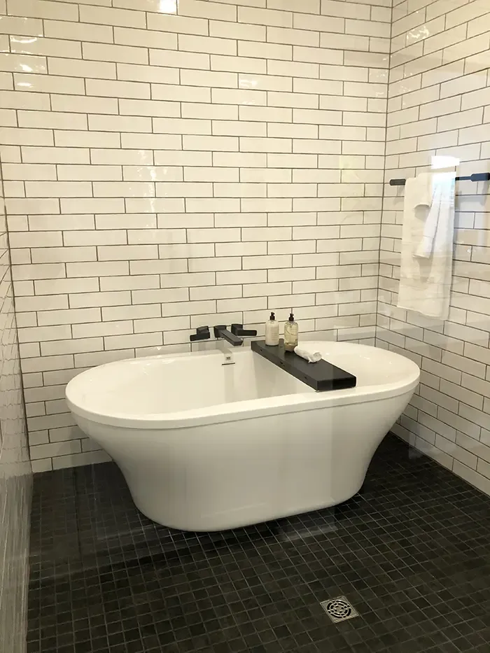 Hawk Apartments South End bath