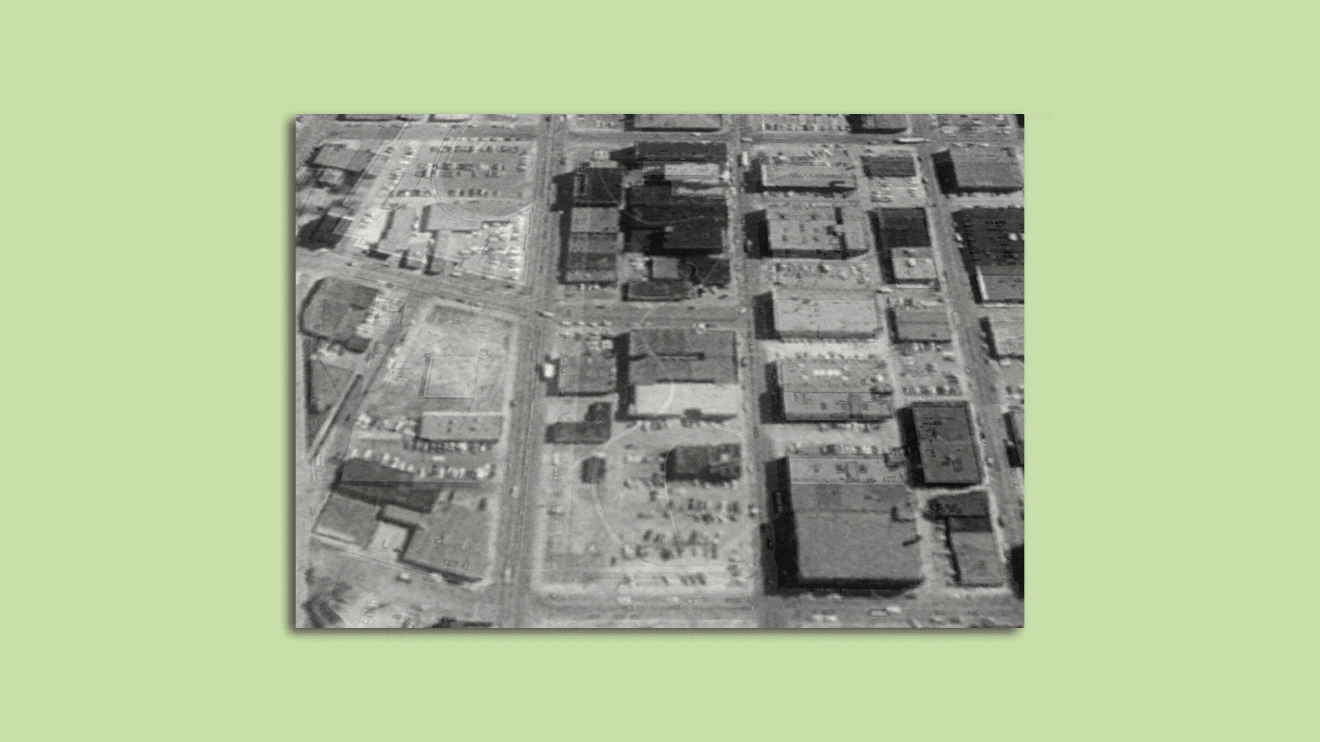 A gif showing downtown Des Moines near the sculpture park in 1985 and 2021.