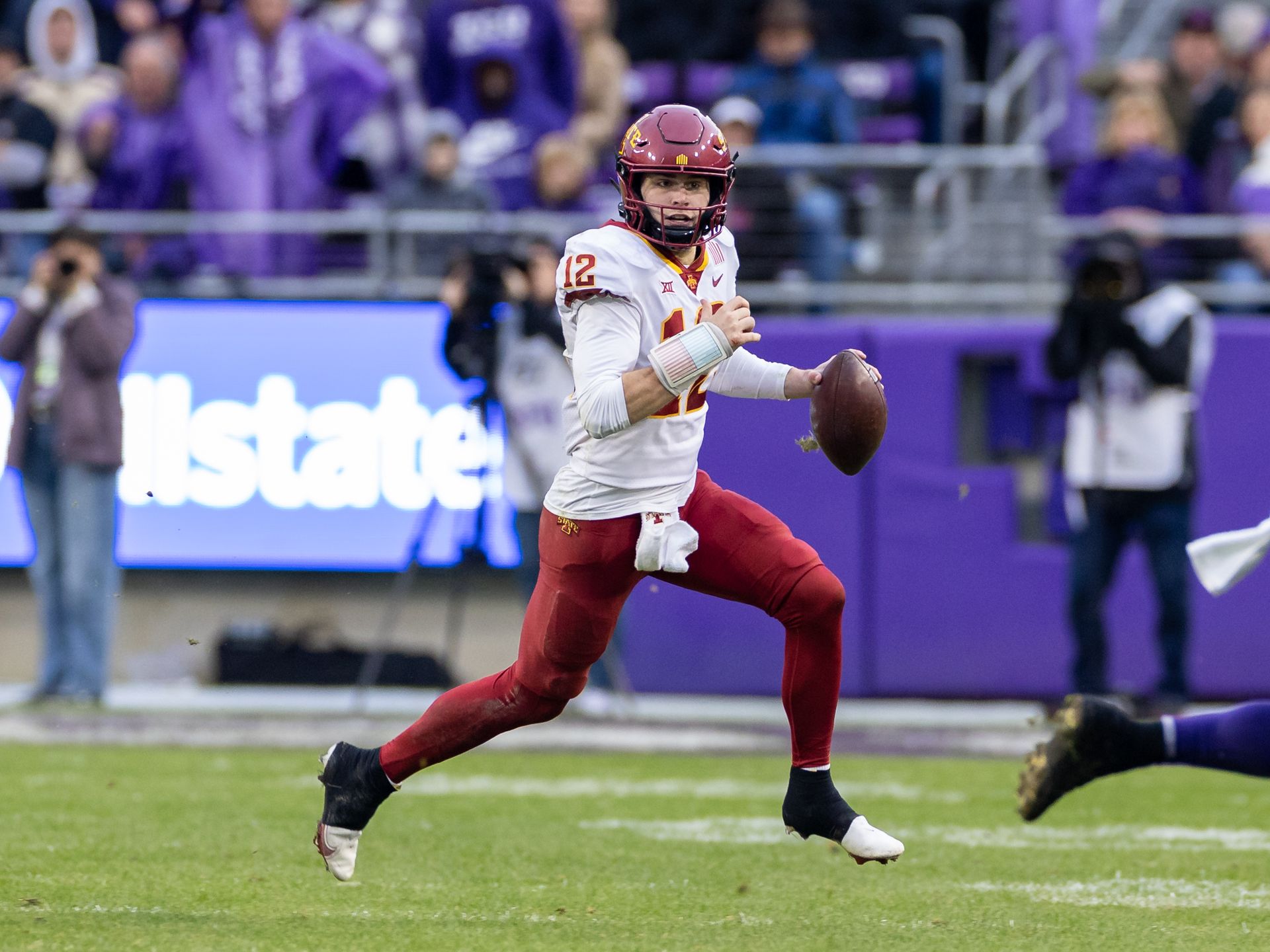 Iowa State quarterback Hunter Dekkers accused of illegal sports