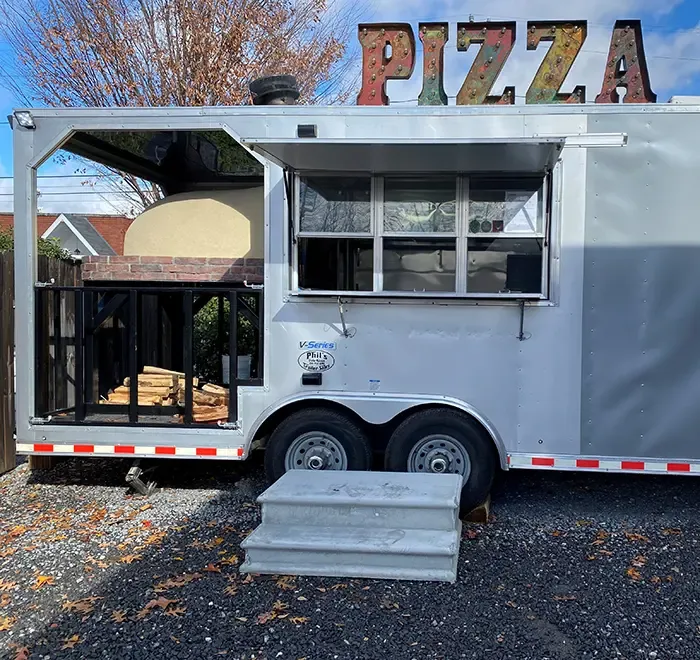 izzy pizza trailer triple c south end