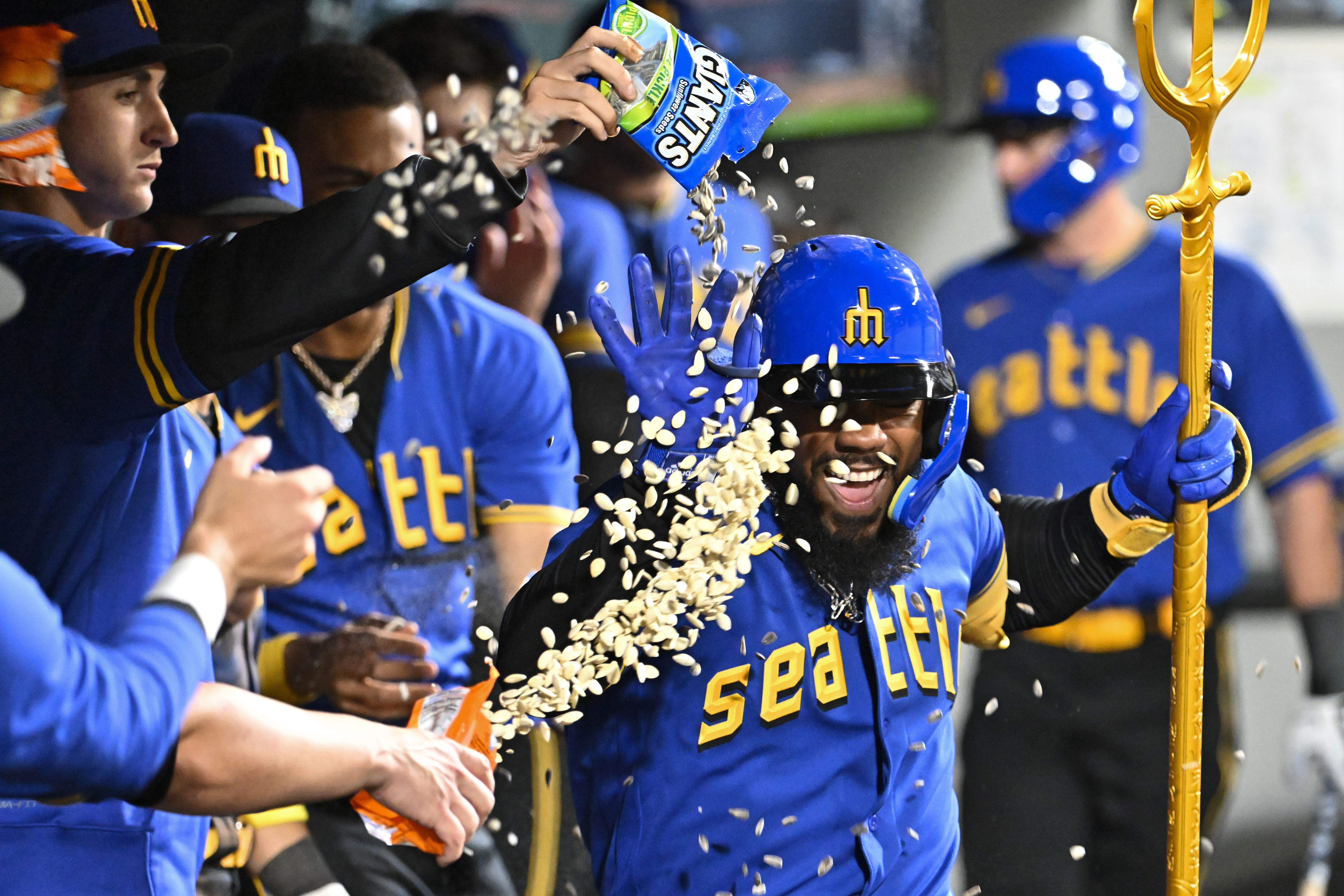 teoscar hernandez showered in seeds