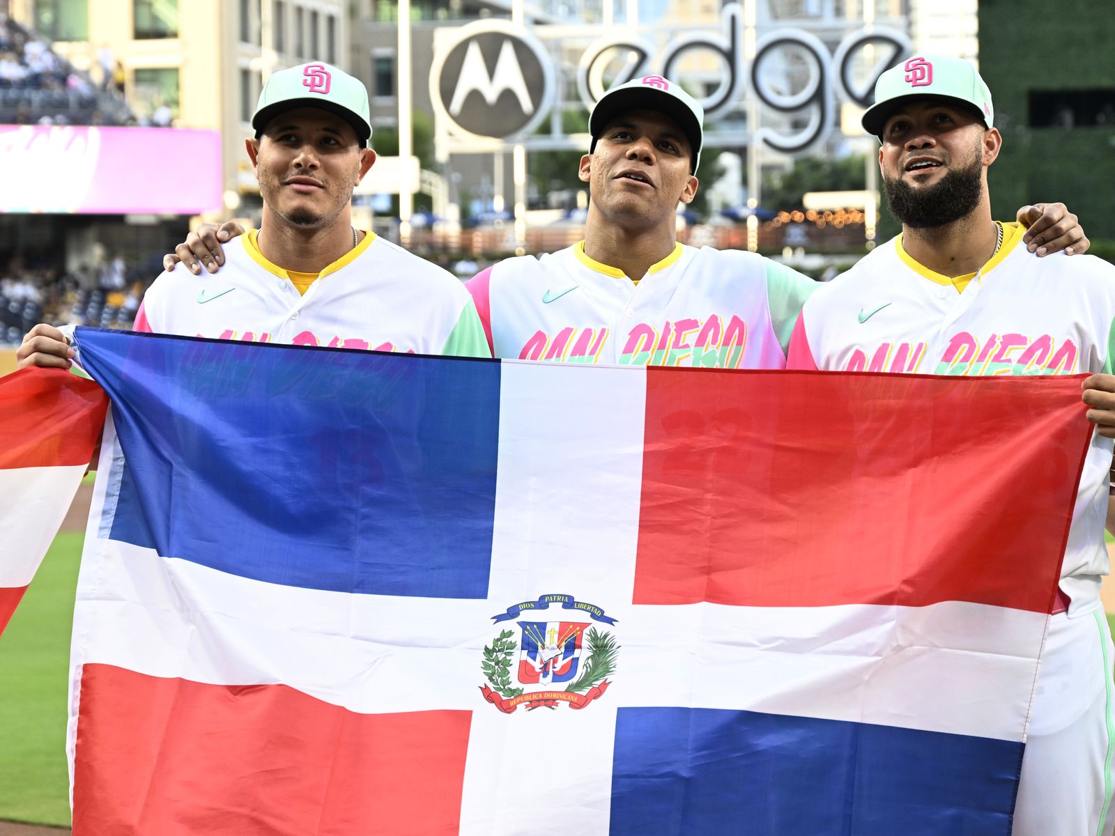 Baseball-Dominican Republic rallies past Israel to advance to