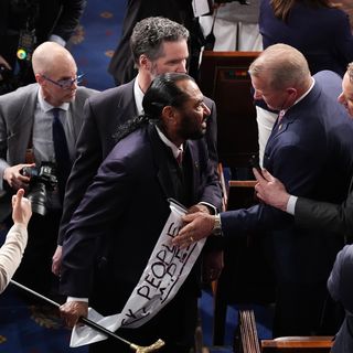 Al Green escorted out of State of the Union after physical confrontations with Republicans