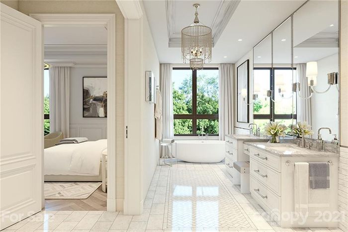 The Regent at Eastover bath