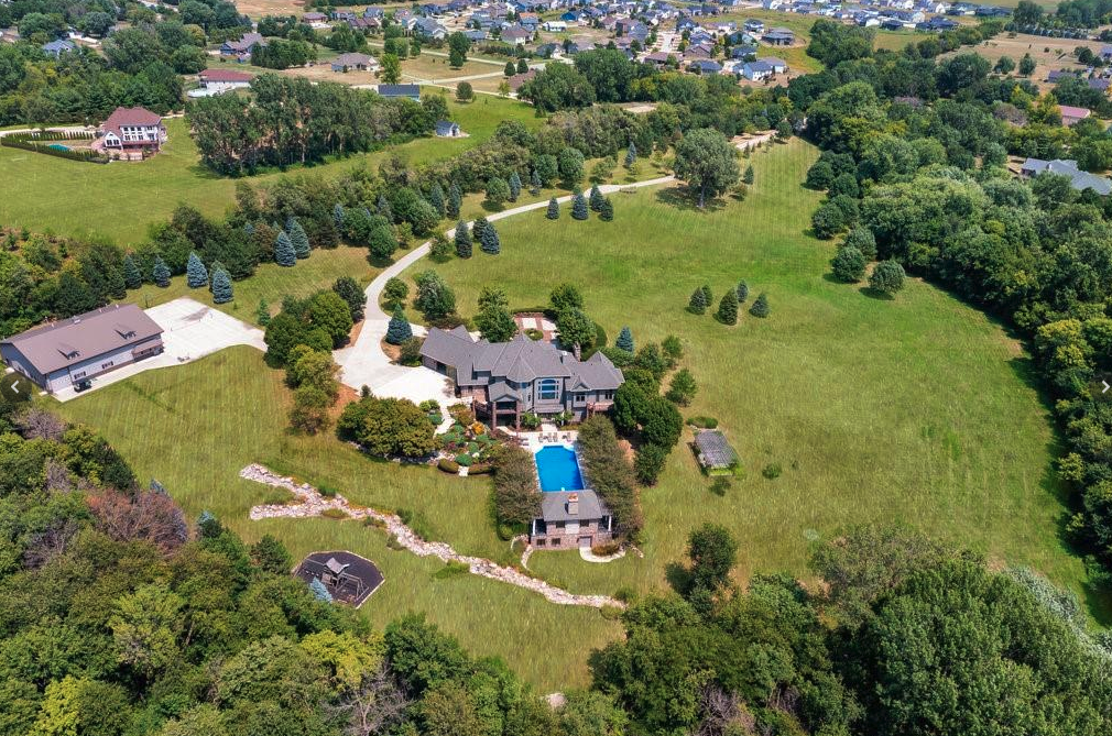 A photo of 7580 NW 100th Street in Johnston.