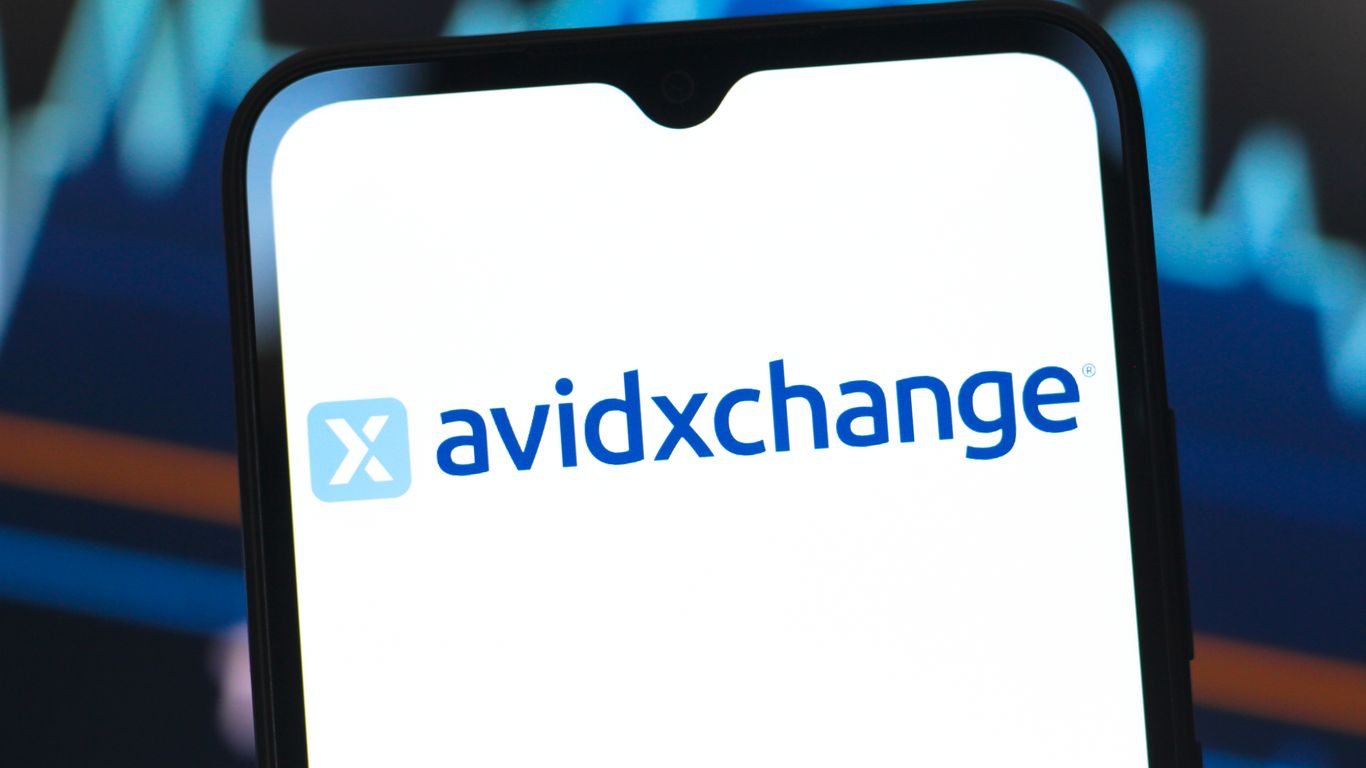 AvidXchange Reports Q1 Earnings Miss Amid Acquisition Plans
