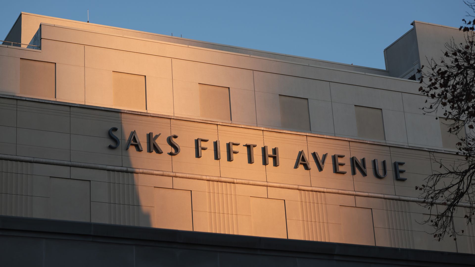 Saks Fifth Avenue storefront