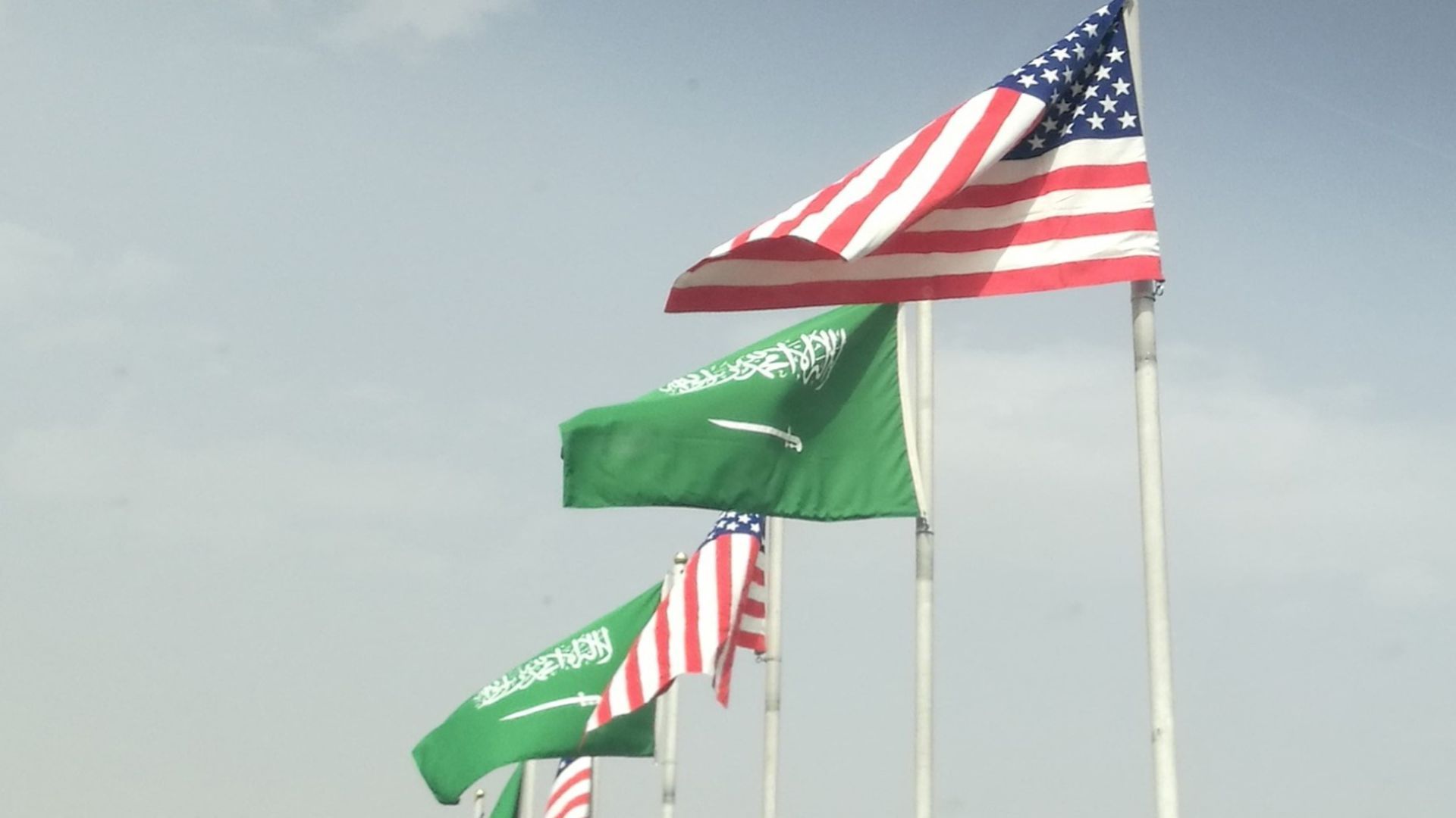 Flags of both United States and Saudi Arabia are raised in Riyadh on May 18, 2017. Photo: Ahmed Youssef Elsayed Abdelrehim/Anadolu Agency/Getty Images