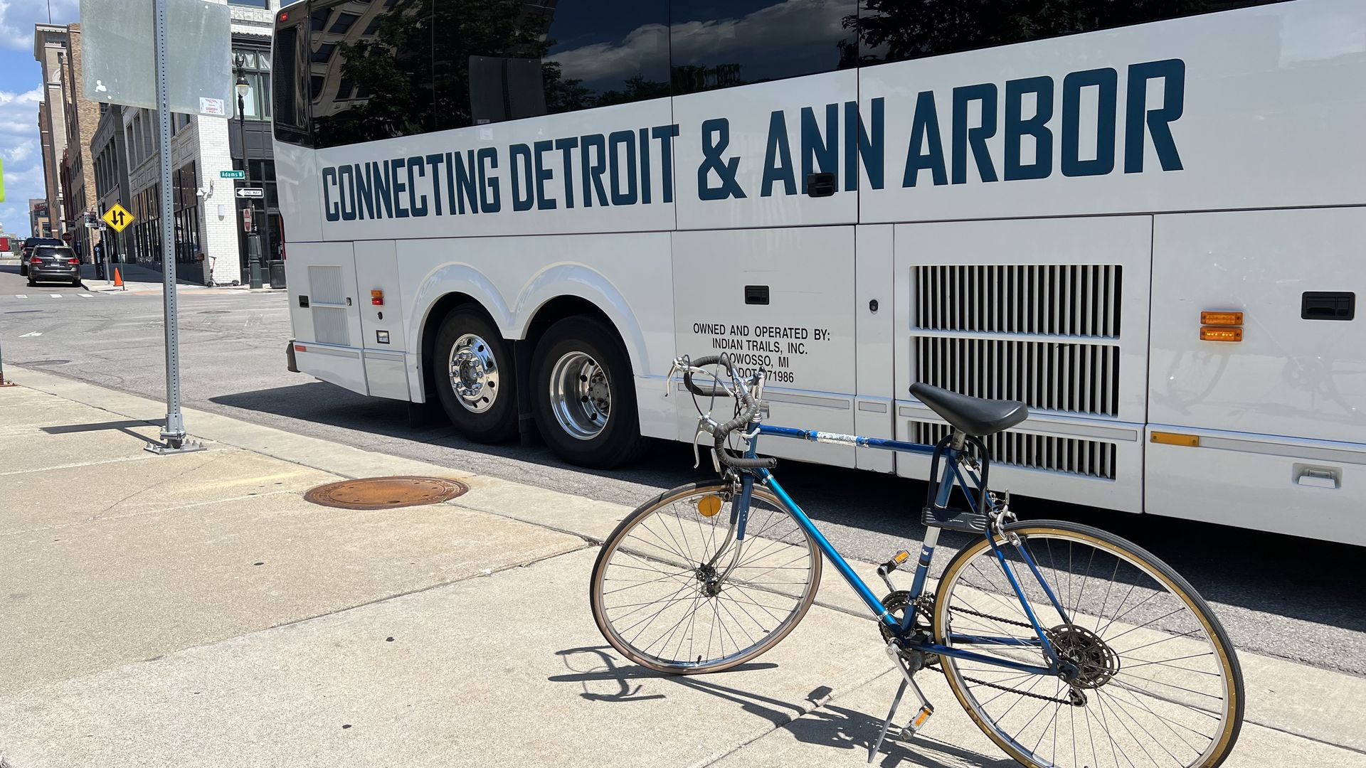D2A2 bus in Grand Circus Park