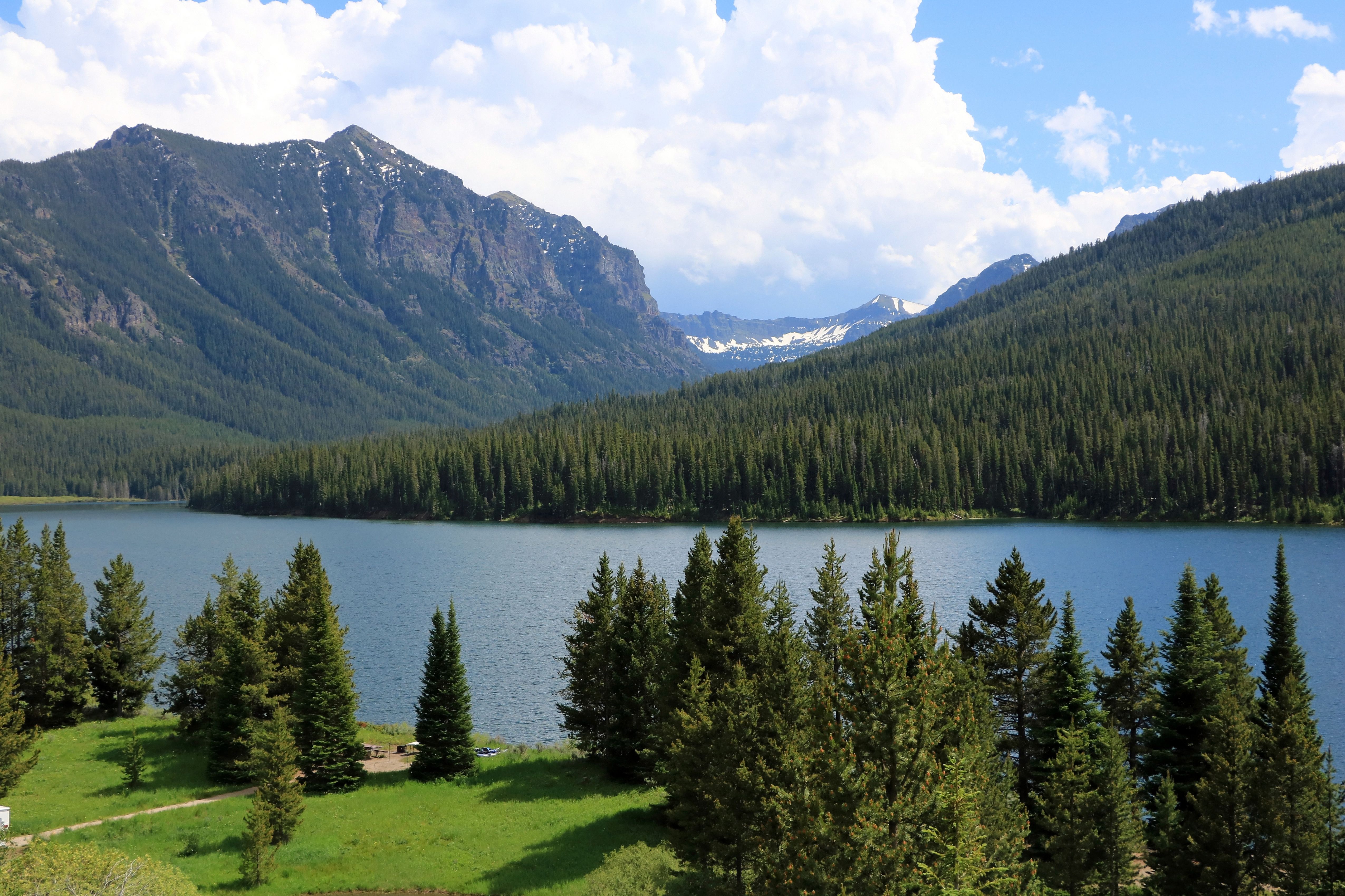 Hyalite Reservoir south of Bozeman in southwestern Montana during summer. (Photo by: Don and Melinda Crawford/UCG/Universal Images Group via Getty Images)