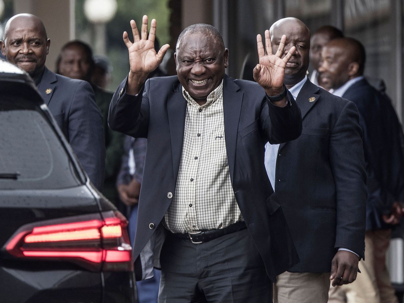 South Africa's Ramaphosa likely to avoid impeachment over "Farmgate" after  ANC backs him