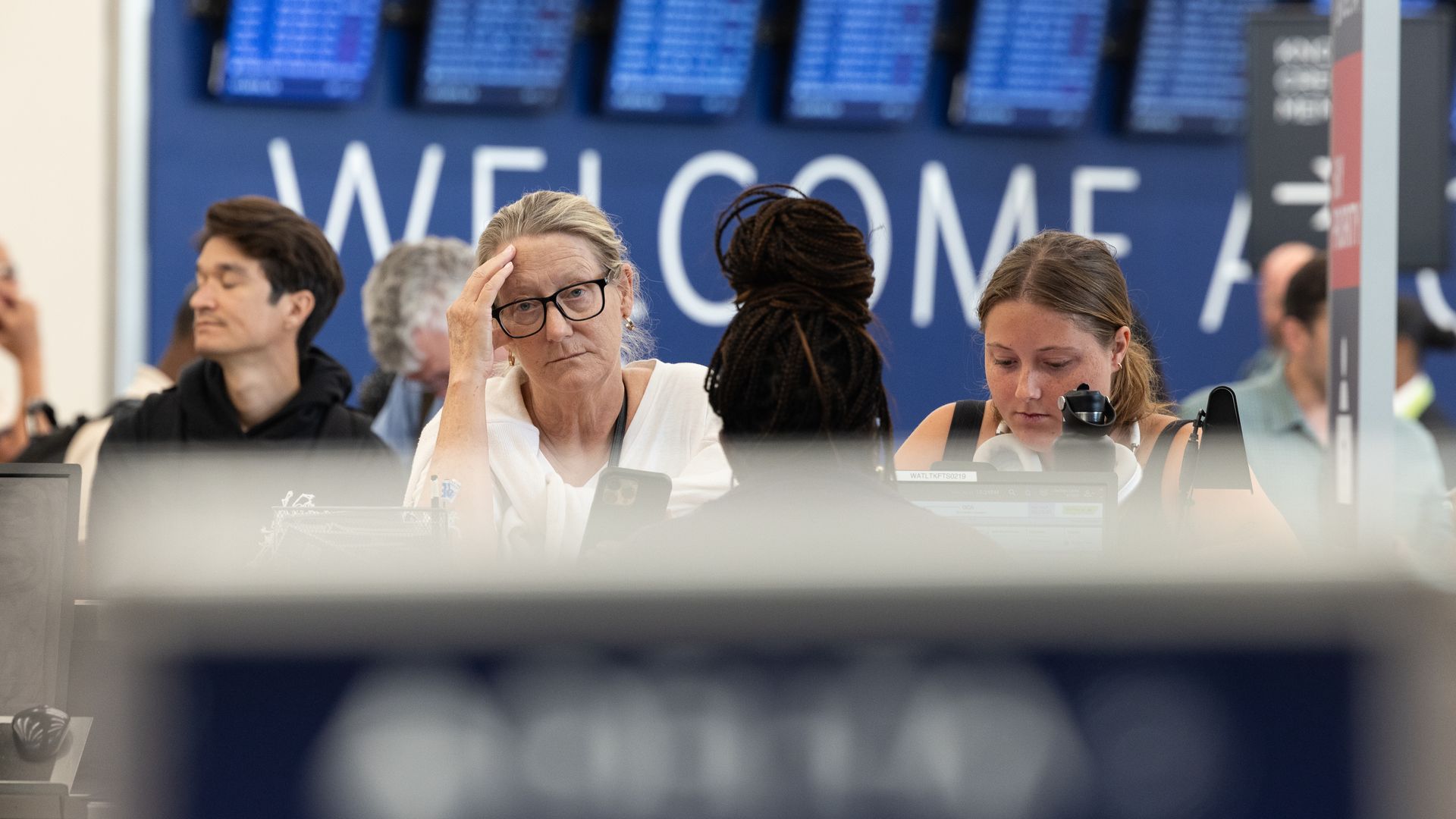 Delta Air Lines passengers get ticketing assistance at Hartsfield-Jackson Atlanta International Airport on July 22, 2024 in Atlanta, Georgia. Photo: Jessica McGowan/Getty Images