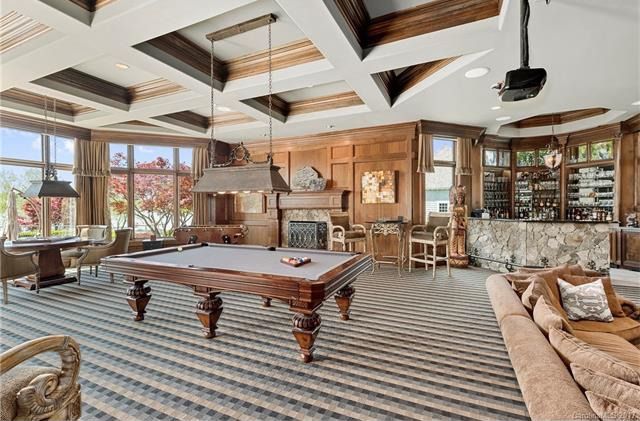 pool-room-of-mansion-for-sale