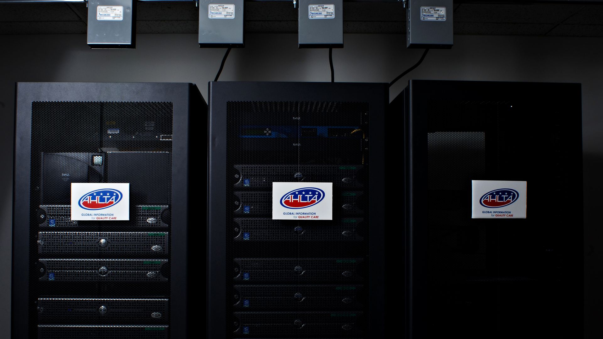 Electronic servers