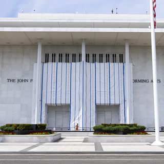 Kennedy Center's attempt to put Trump's name on building blocked again by judge