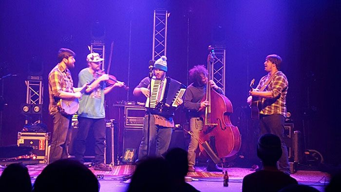 horseshoes-and-hand-grenades