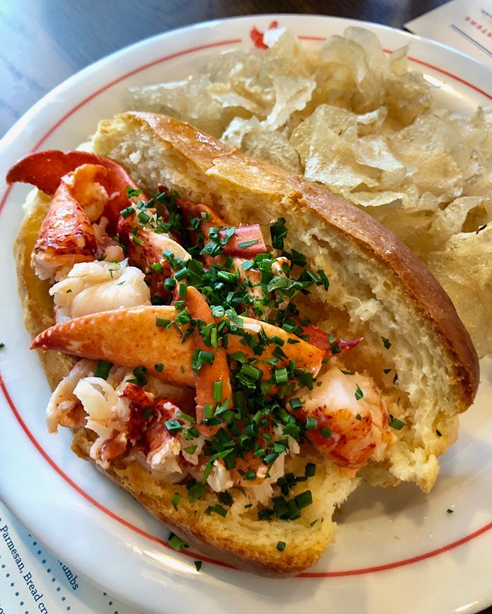 lobster-roll-charlotte-nc-red-plaza-midwood