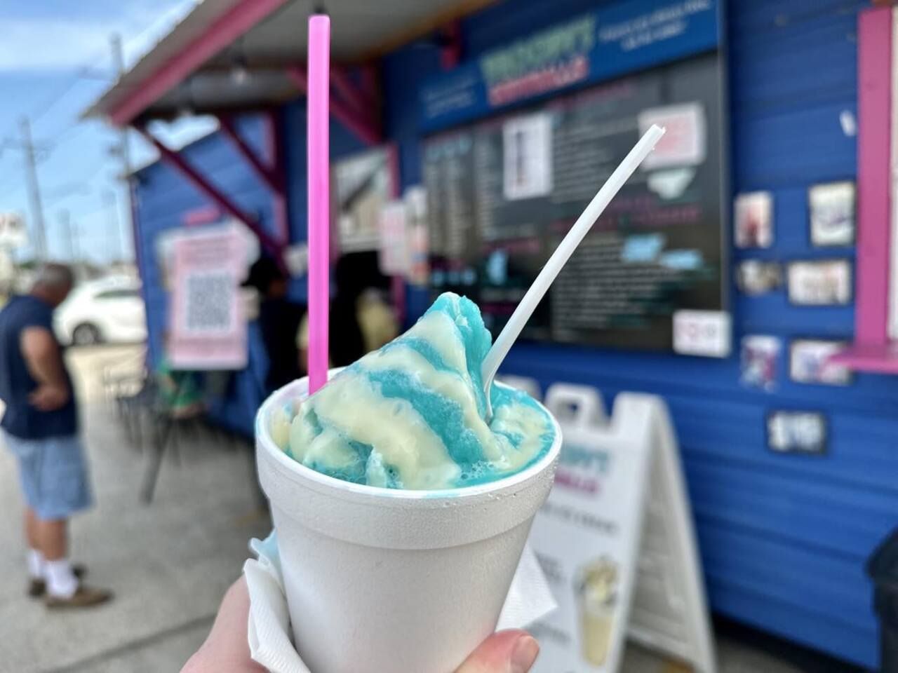 Photo shows a blue snoball from Droopy's