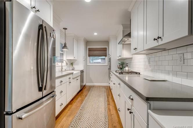 6516 Pleasant Grove Road kitchen