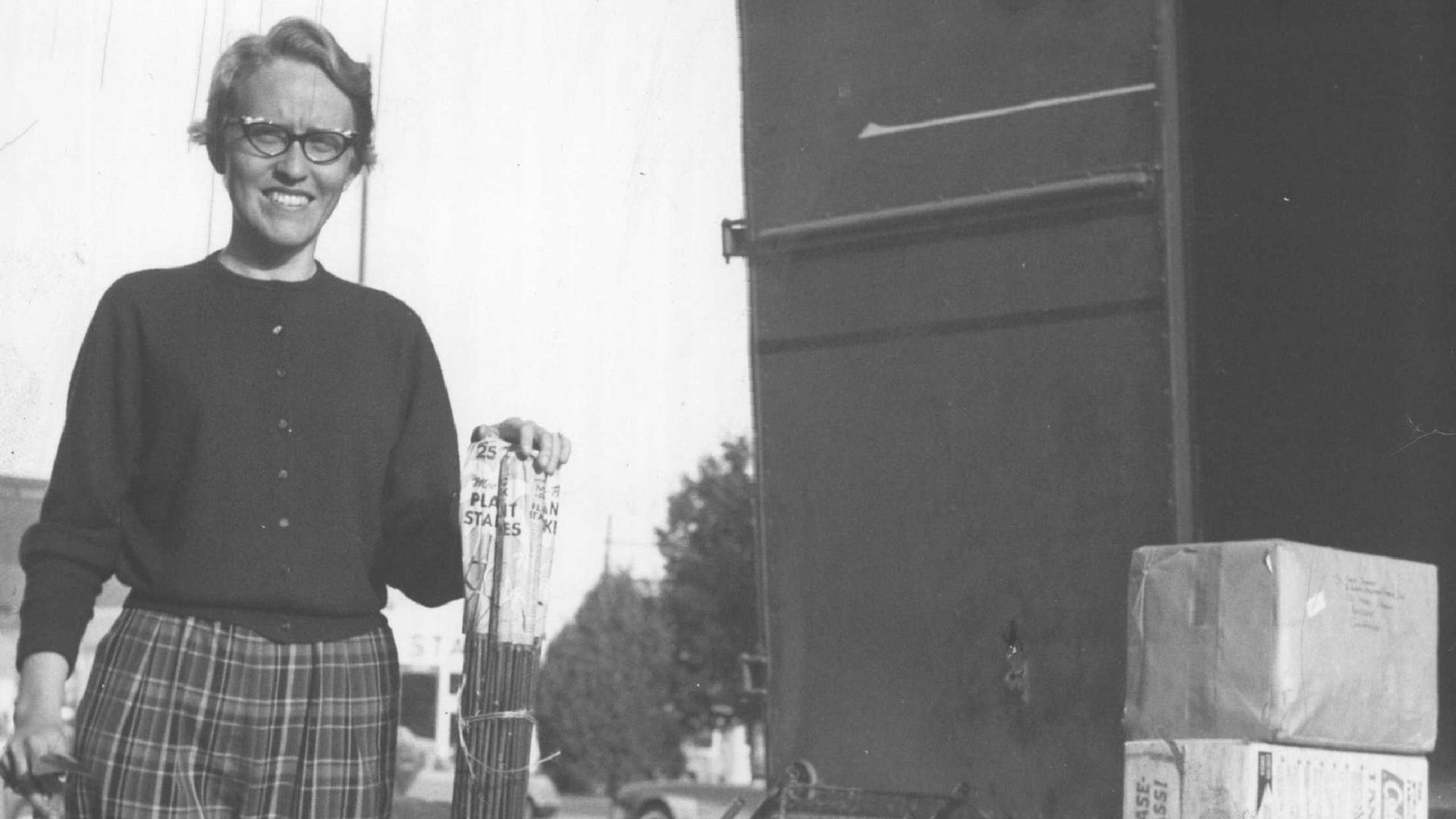 Janet Johnson preparing for an expedition with members of the Colorado Mountain Club to the Peruvian Andes in 1963. Photo: Denver Post via Getty Images