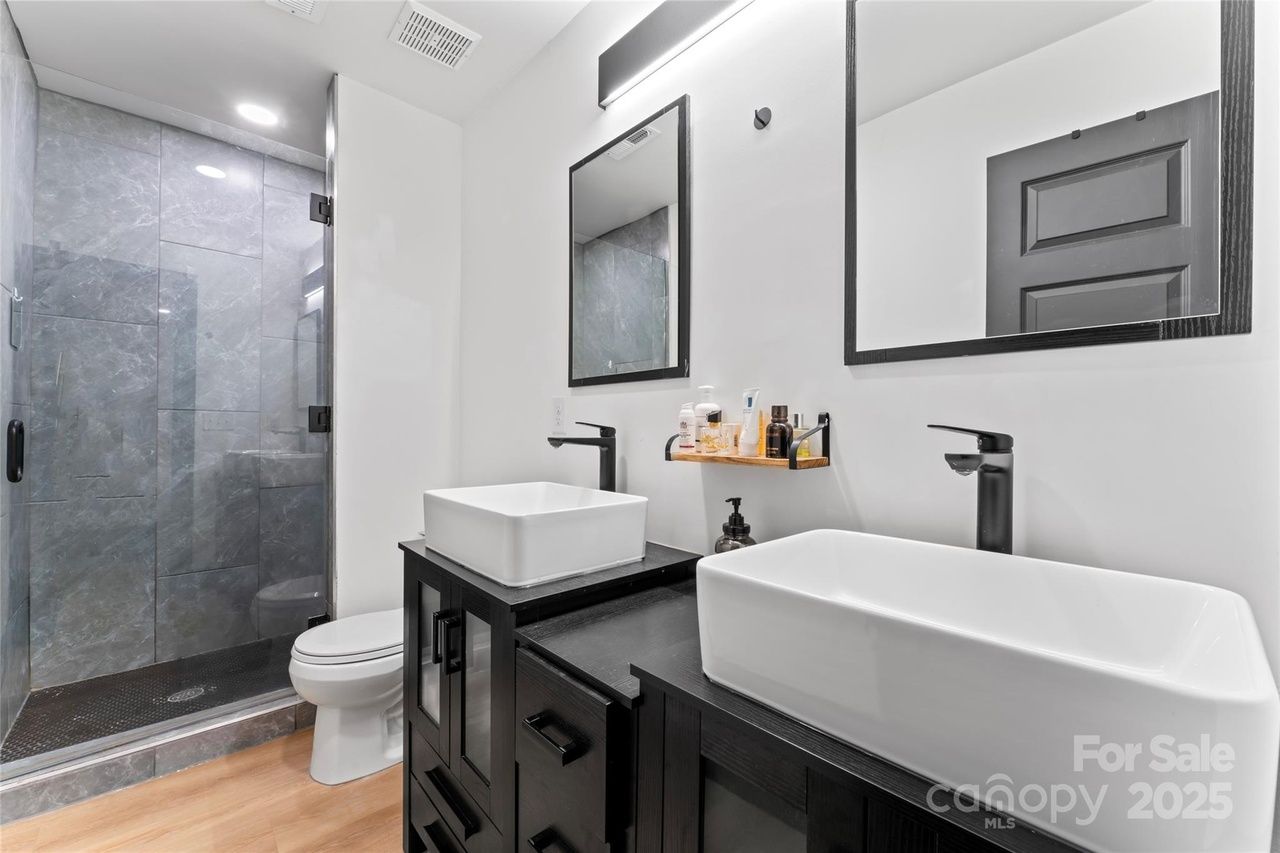 house for sale in charlotte march 2025