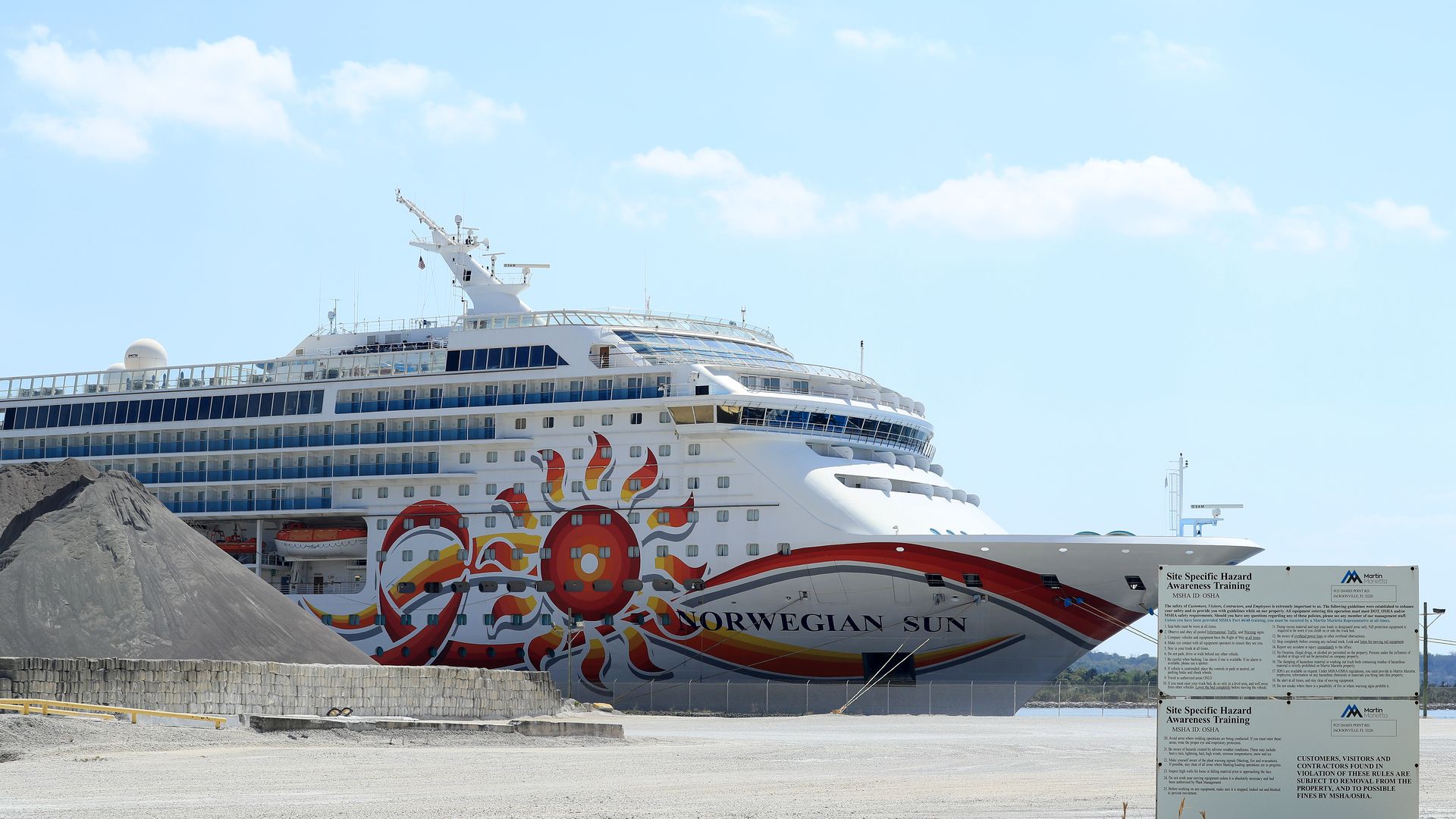  Norwegian Cruise Line's Norwegian Sun cruise ship is docked at the Port of Jacksonville amid the Coronavirus outbreak on March 27, 2020 in Jacksonville, Florida.