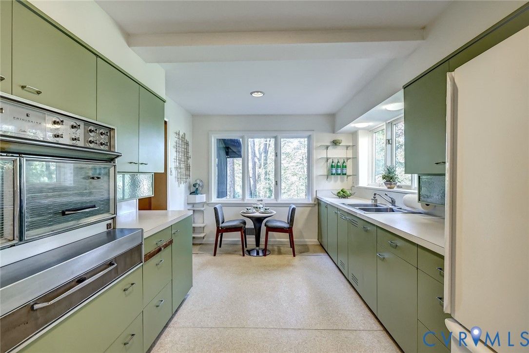 a vintage, circa 1964 kitchen 