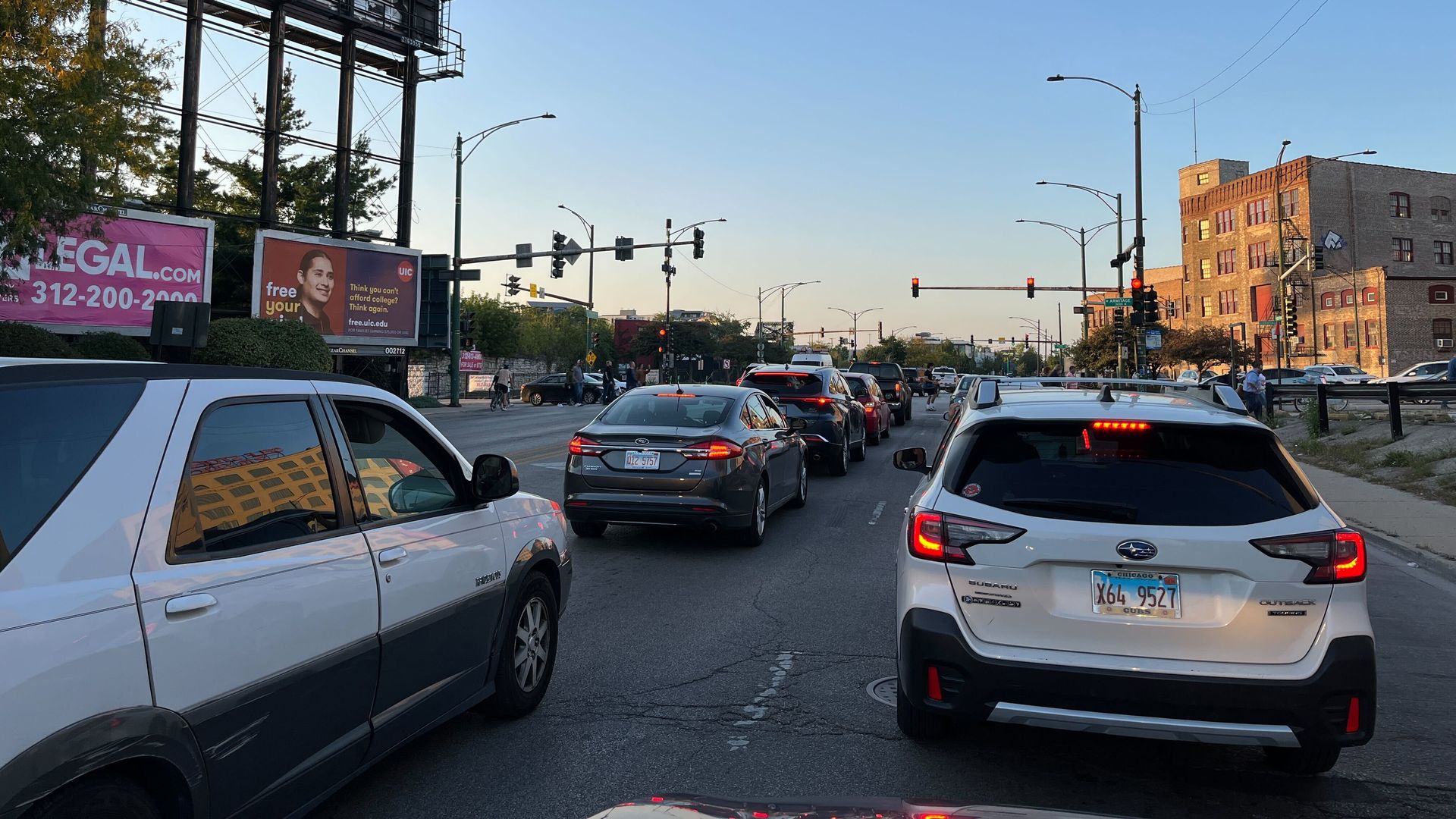 Photo of cars waiting in traffic