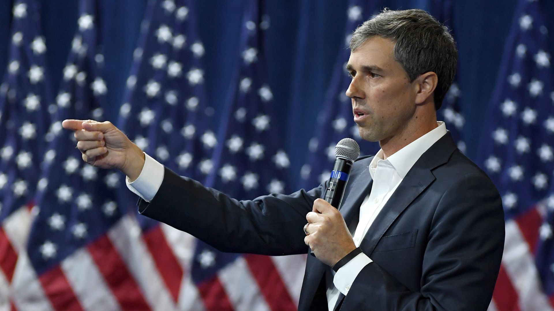 Beto O'Rourke speaks at a gun forum