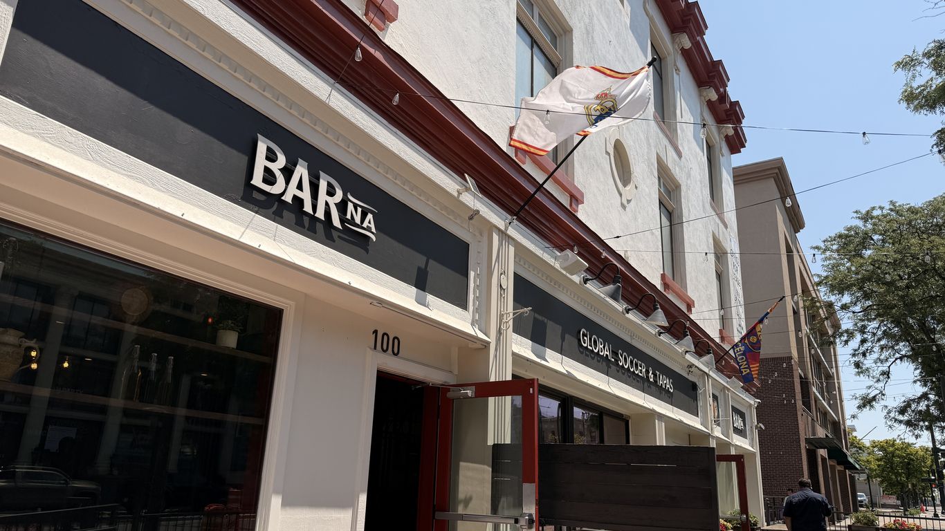 BARna opens as a soccer mecca on Colfax