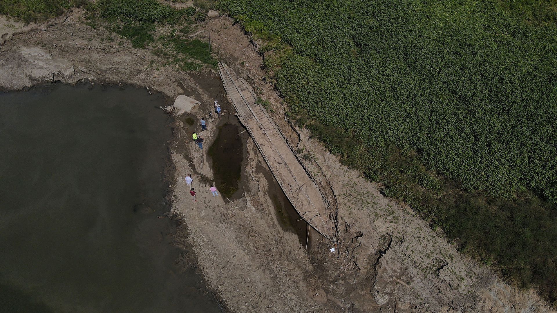 In downtown Baton Rouge this fall, drought exposed the wreck of a ferry called the Brookhill that plied the shores of the MIssissippi in the 19th century.