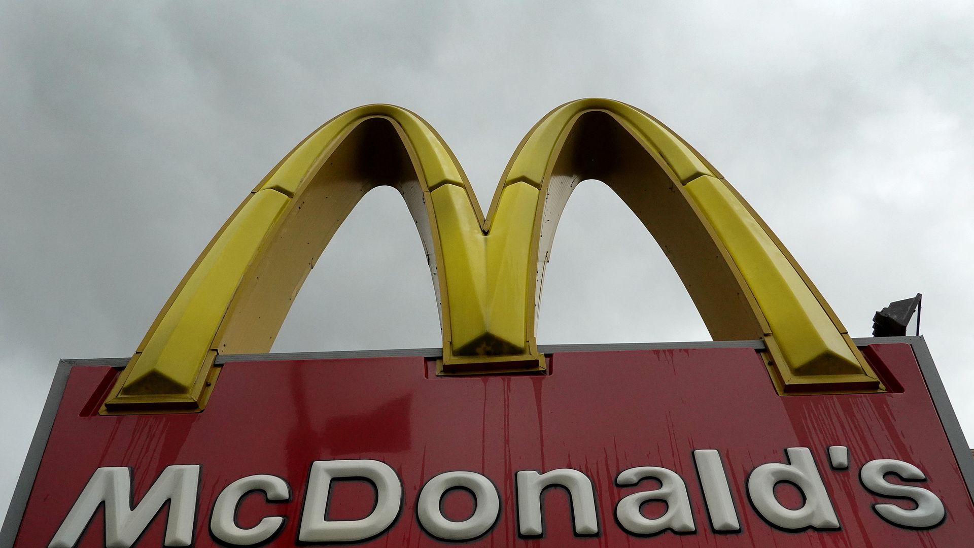 McDonald's sign