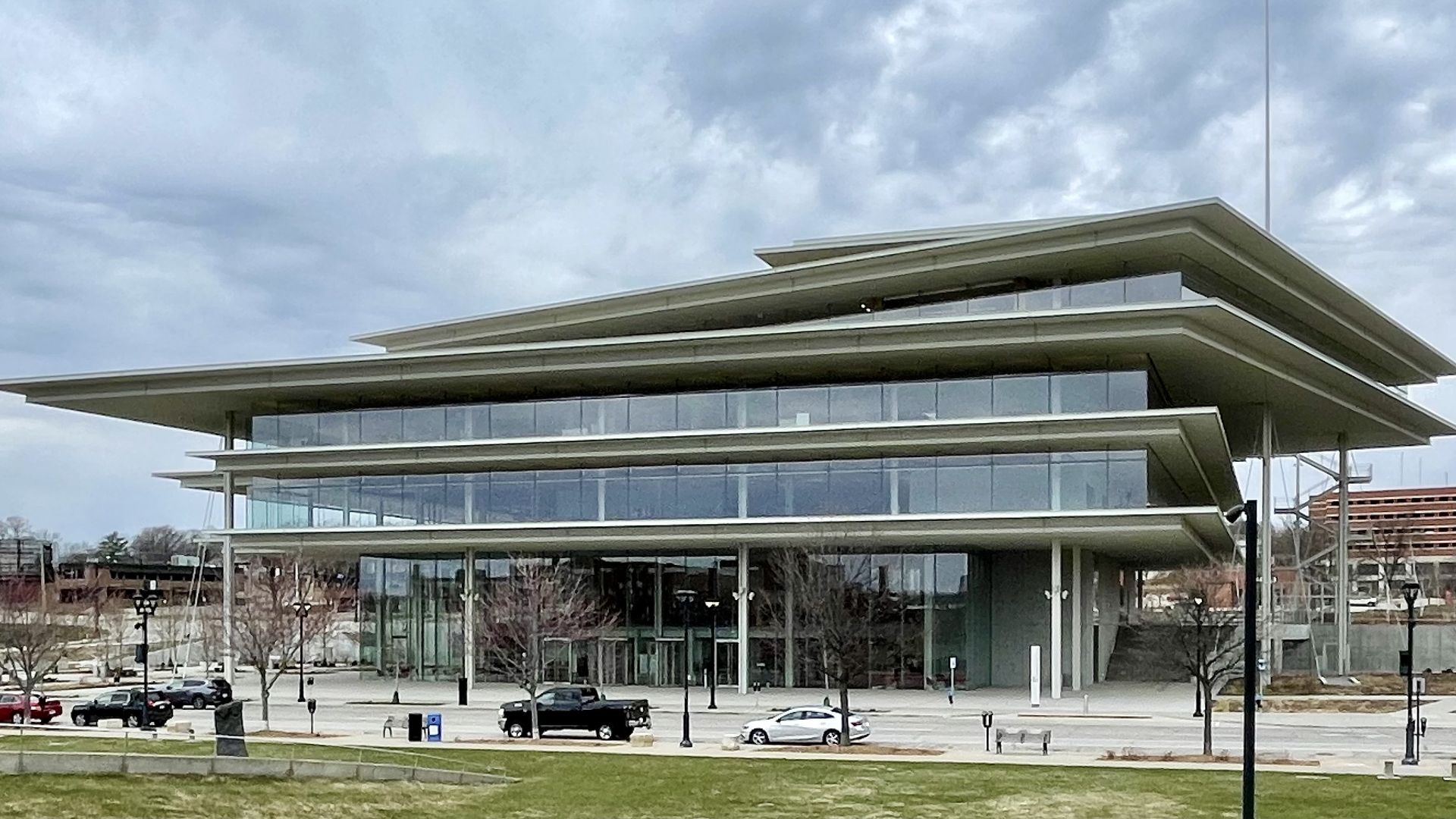 A photo of Krause Gateway Center in Des Moines.