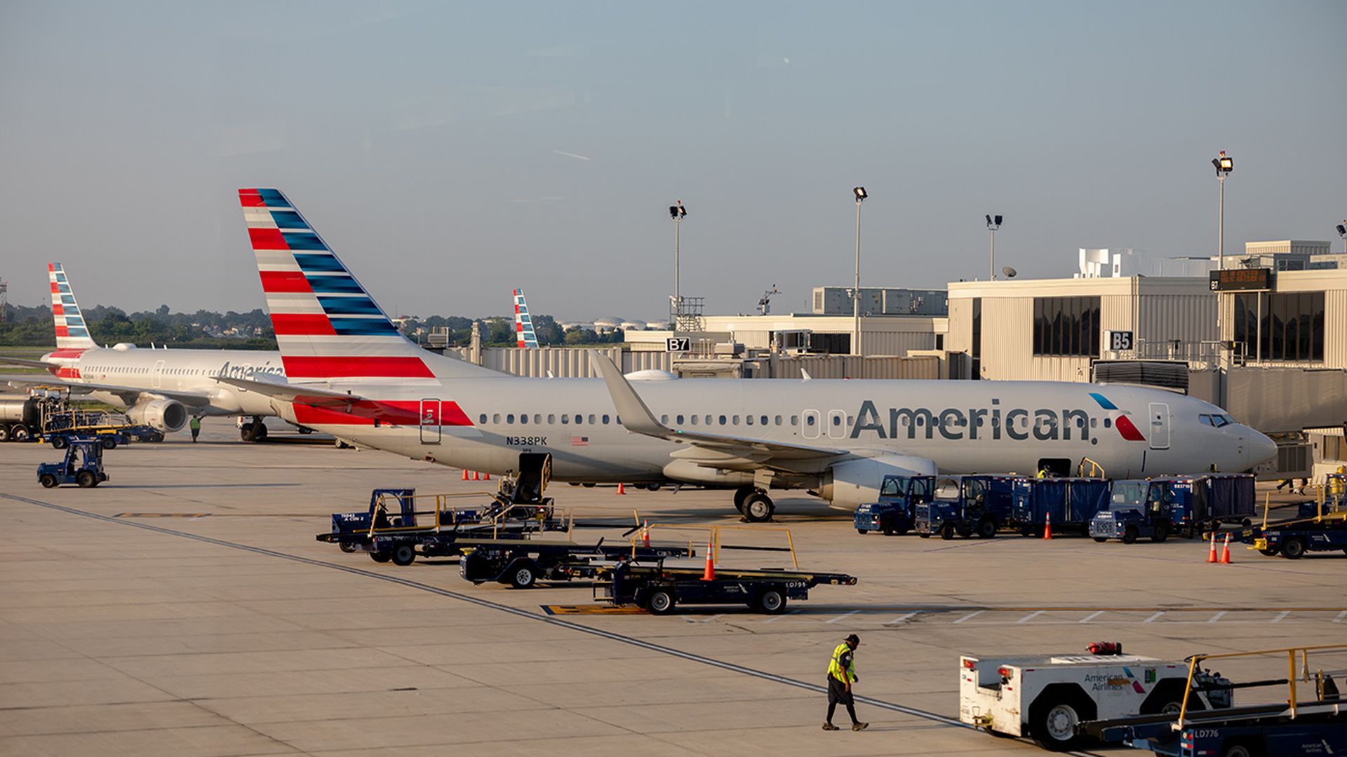 American Airlines plane