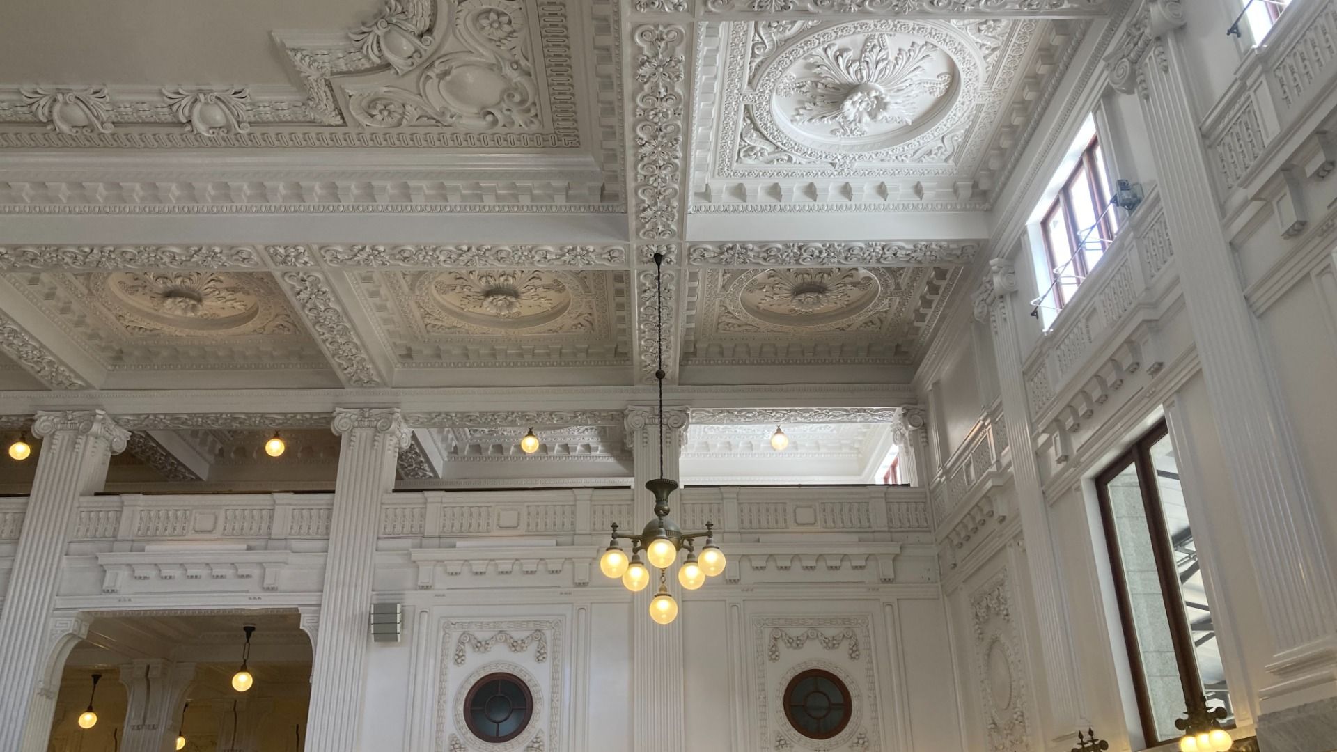 A photo of a ceiling in a Seattle building. 