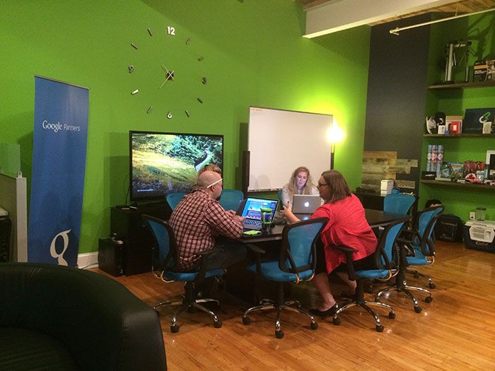 command-group-meeting