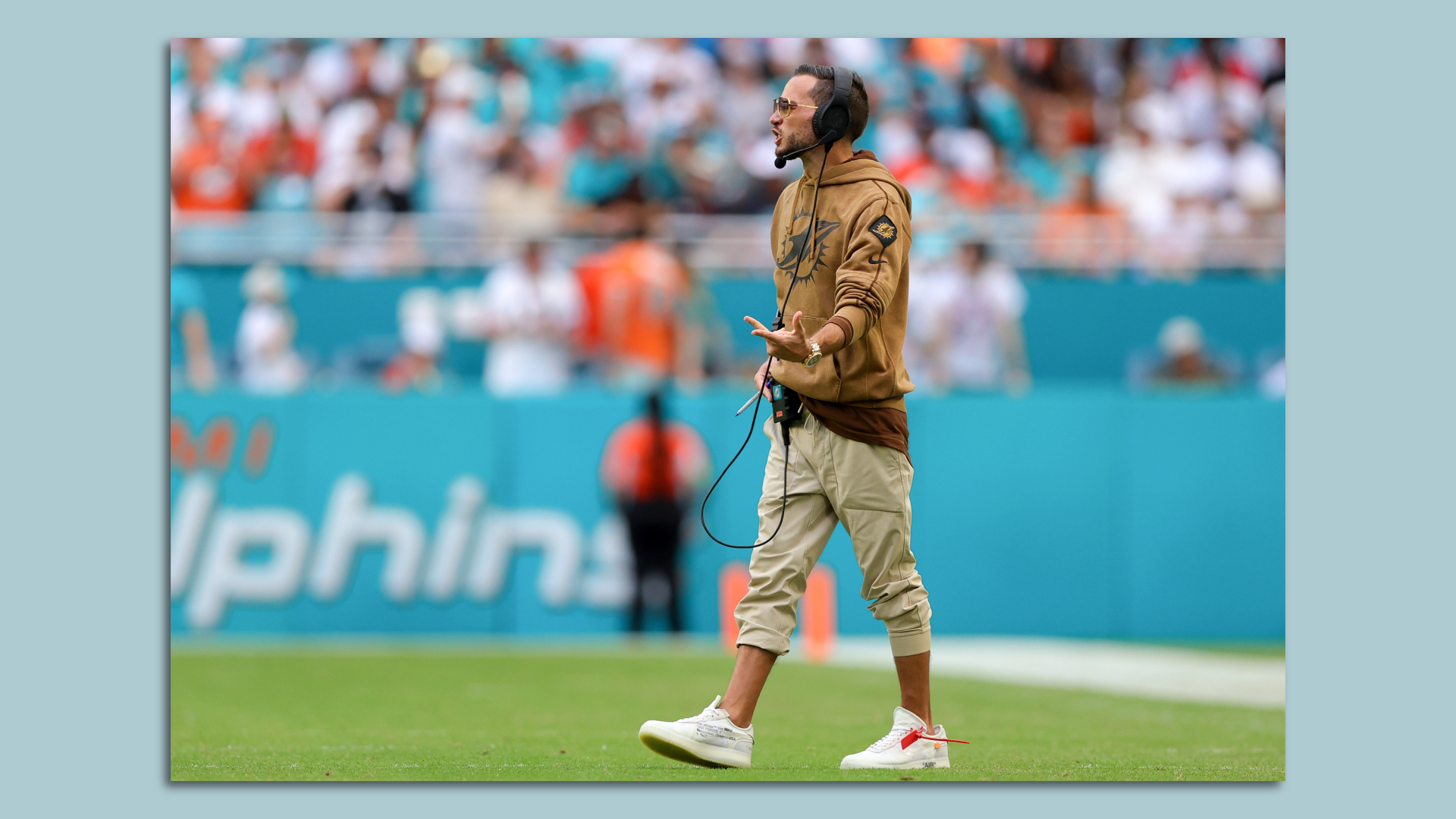 Dolphins coach Mike McDaniel has become a fashion icon - Axios Miami