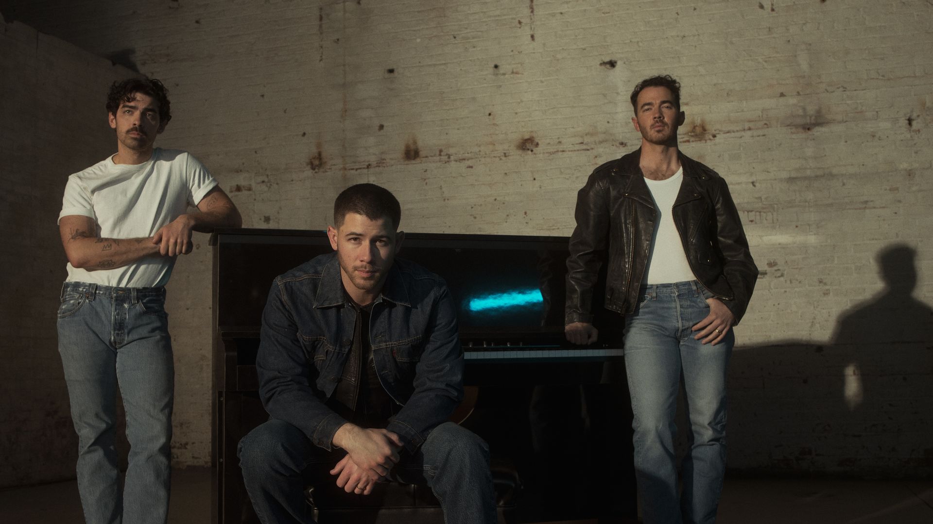 The Jonas Brothers are going on tour this fall.