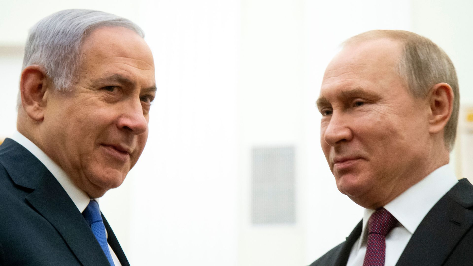 Netanyahu (L) with Putin in 2019. Photo: Alexander Zemlianichenko/AFP via Getty