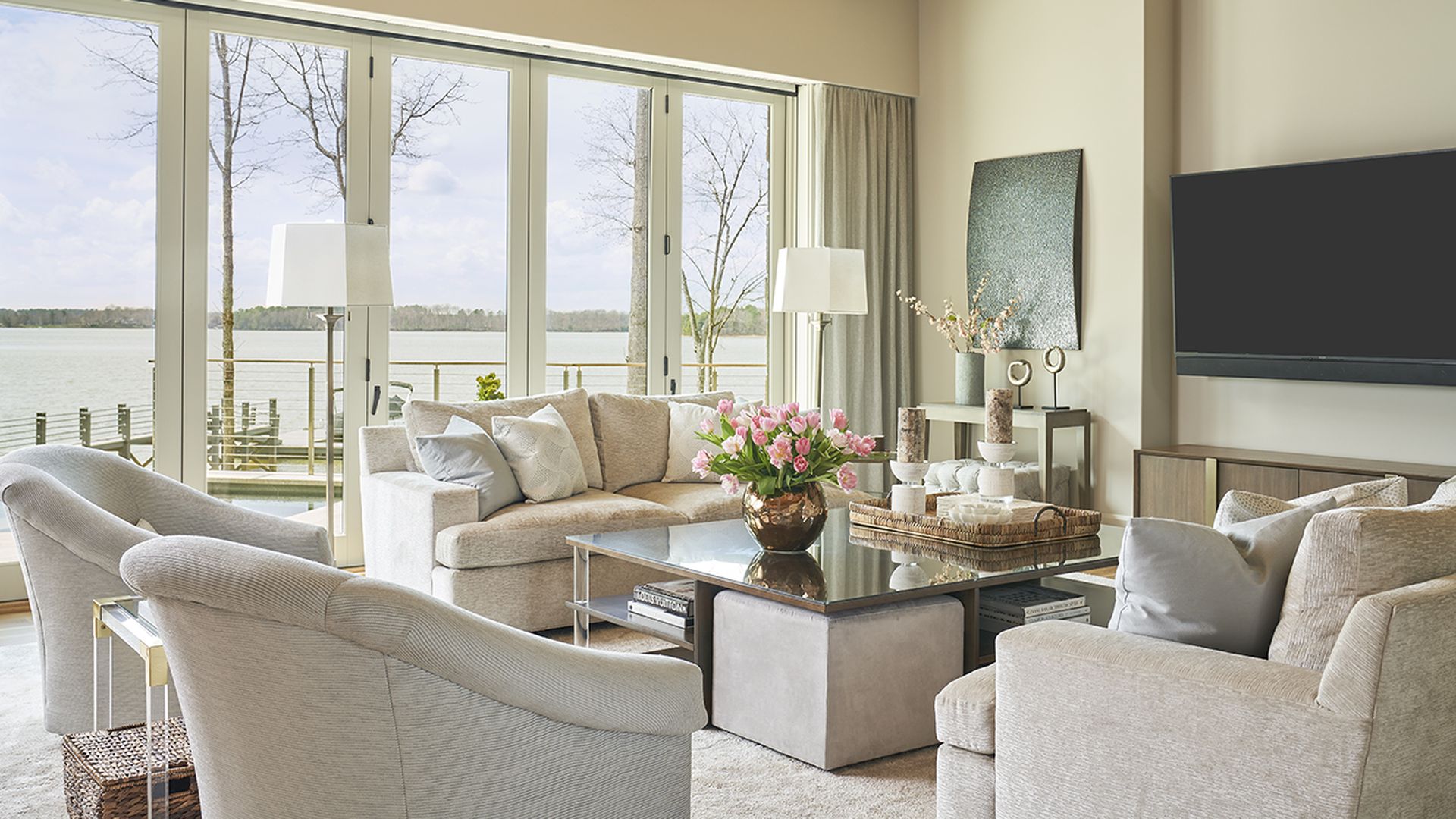 2020 Finalist- Lakefront Living
