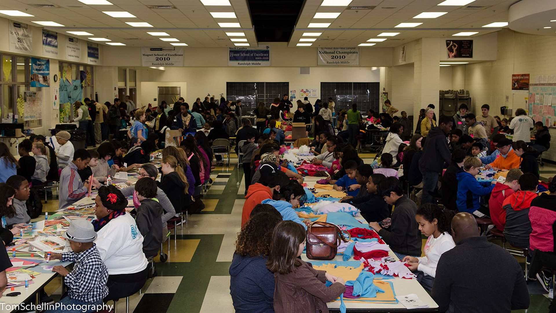 Volunteers-at-MLK-Day-2014