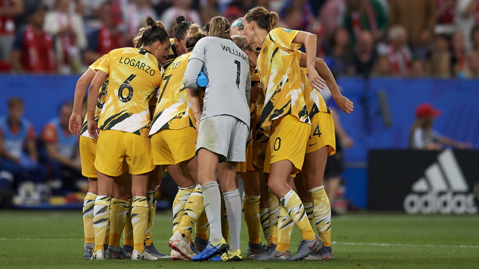 Australia Womens Soccer Players To Get Equal Pay After Historic Deal 8832