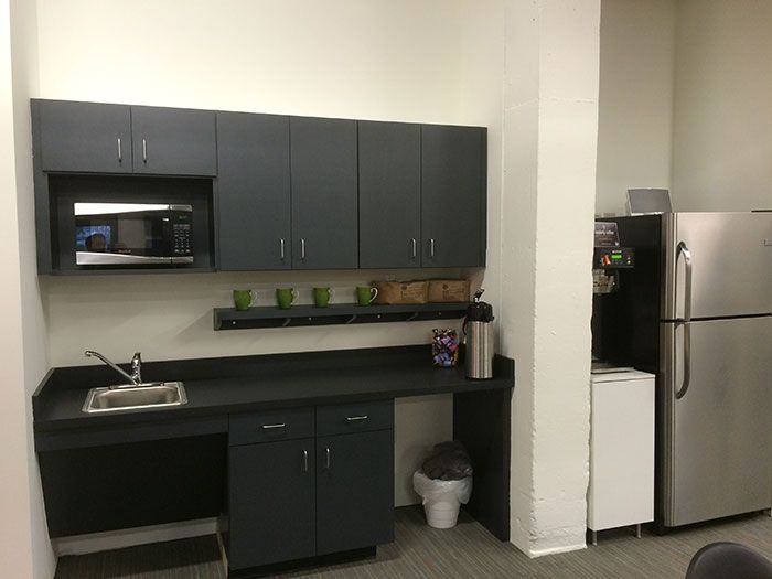 advent-coworking-kitchen