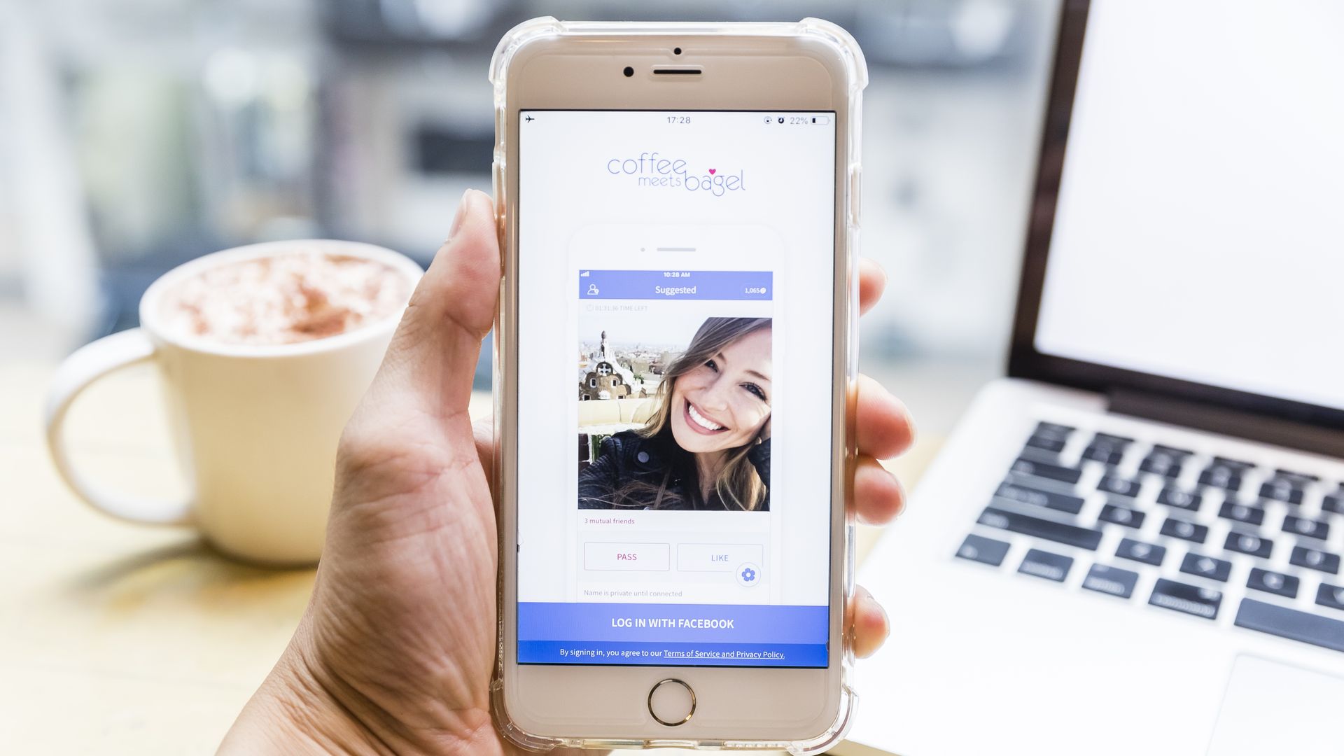 When You Need To Switch Up Your Swiping, Try These Dating Apps